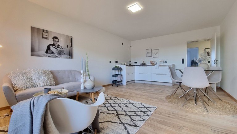 Wohn-/Esszimmer Eberdingen / Hochdorf Etagenwohnung Erstbezug nach Sanierung: Designer-Wohnung vom Fein(sten)!