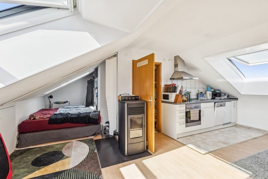 Dachgeschoss Schlafbereich & K�che Etagenwohnung Vaihingen an der Enz
