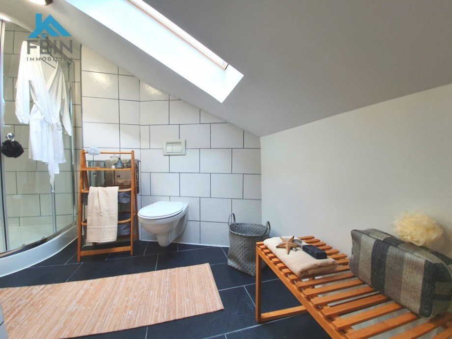 Bad / WC Dachgeschosswohnung Wiernsheim / Pinache