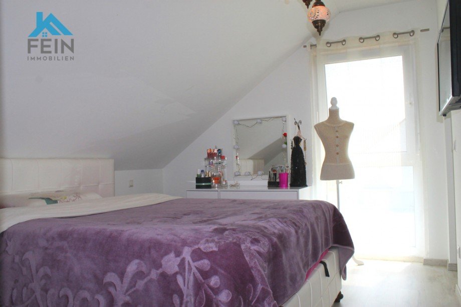 Schlafzimmer DG Doppelhaush�lfte Kernen im Remstal / Stetten