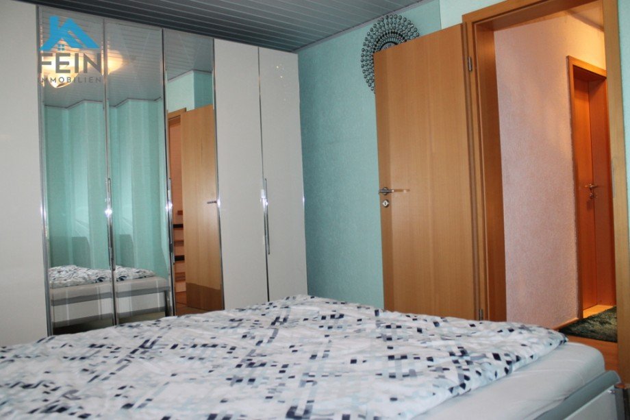 Schlafzimmer OG Doppelhaush�lfte Stuttgart / Hausen
