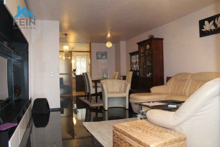 Wohnzimmer EG Reihenmittelhaus Stuttgart / Hausen