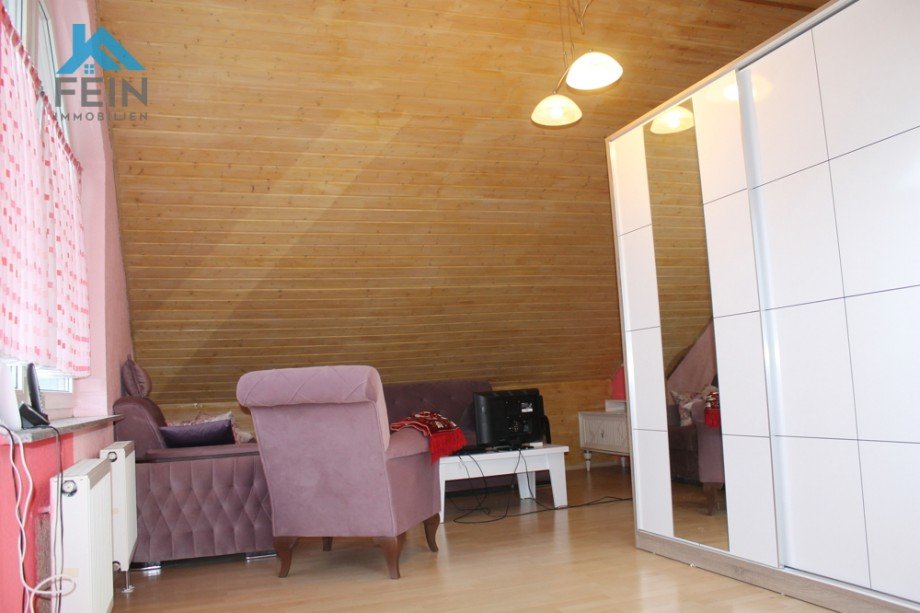 Galerie DG Doppelhaush�lfte Stuttgart / Hausen