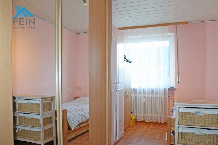 Kinder-/Arbeitszimmer EG Mehrfamilienhaus Korntal-M�nchingen