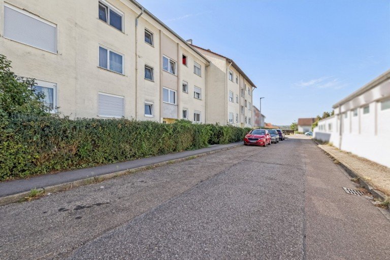 Au�enansicht Vaihingen an der Enz Etagenwohnung Zwei Wohnungen im Paket: 2-Zi. mit Balkon + 1-Zi. DG in Vaihingen/Enz - bald bezugsfrei