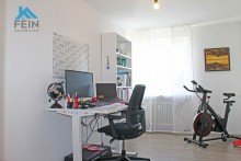 Kinder-/Arbeitszimmer 1.OG Nachhaltiges Investment: Gepflegtes 8-Familien-Haus mit Garten