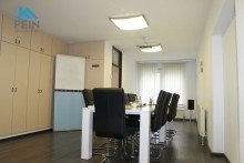 Konferenzraum Moderne B�rofl�che in einem gepflegten Gesch�ftsgeb�ude