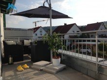 Balkon DG Gro�z�giges Wohnen in sch�nster Lage!