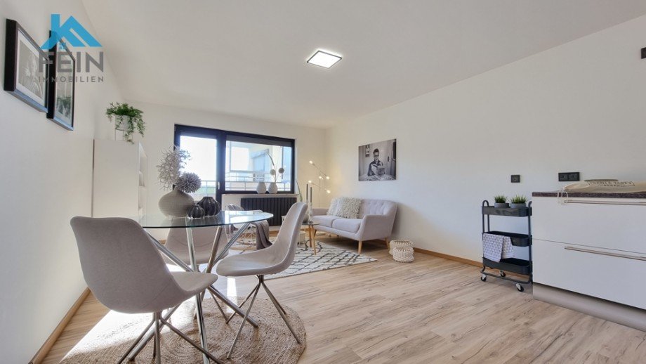 Wohn-/Esszimmer Etagenwohnung Eberdingen / Hochdorf