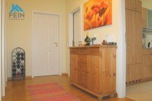 Flur Stilvolles Wohnen mit Moderne und Charme!