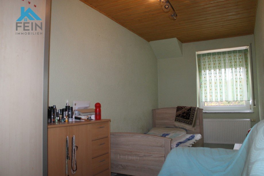 Kinderzimmer OG Doppelhaush�lfte Stuttgart / Hausen