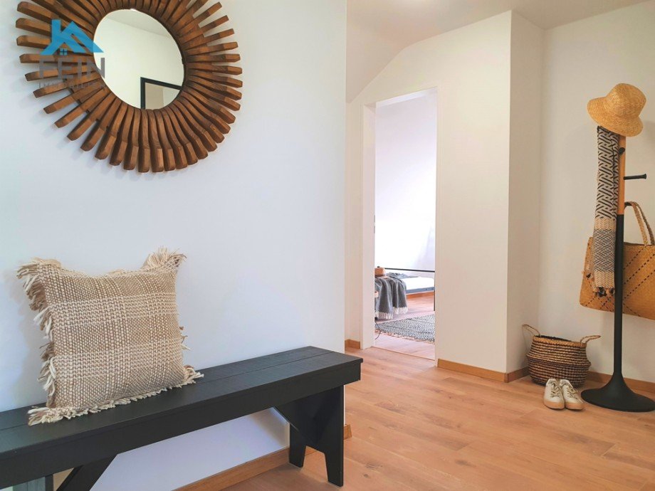 Flur Dachgeschosswohnung Wiernsheim / Pinache