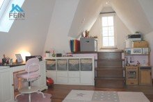 Kinderzimmer DG Gro�z�giges Wohnen in sch�nster Lage!