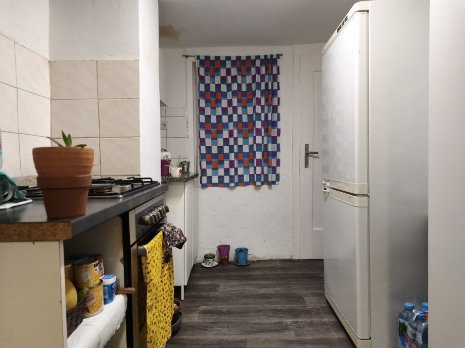 K�che OG links Mehrfamilienhaus Stuttgart