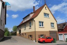 Stra�enansicht Gro�familien aufgepasst! Gepflegtes Zweifamilienhaus mit viel Platz